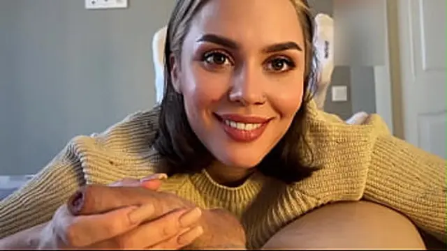 Brunette Giving Dirty Oral😜 in Cowgirl Position