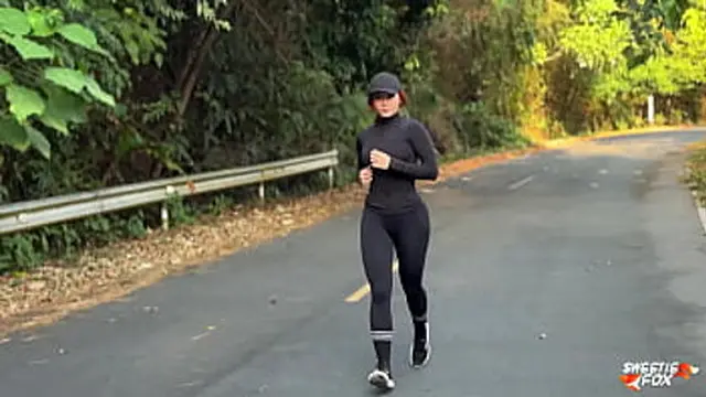 Met a stranger on a run and had wild sex with her