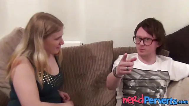 Busty petite Mona Summers gives such nice head while I record her