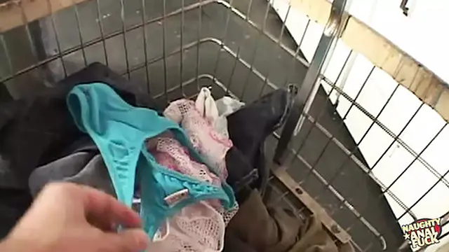 Hot Latina enjoys strangers′ throbbing dick🌭 in the laundry room